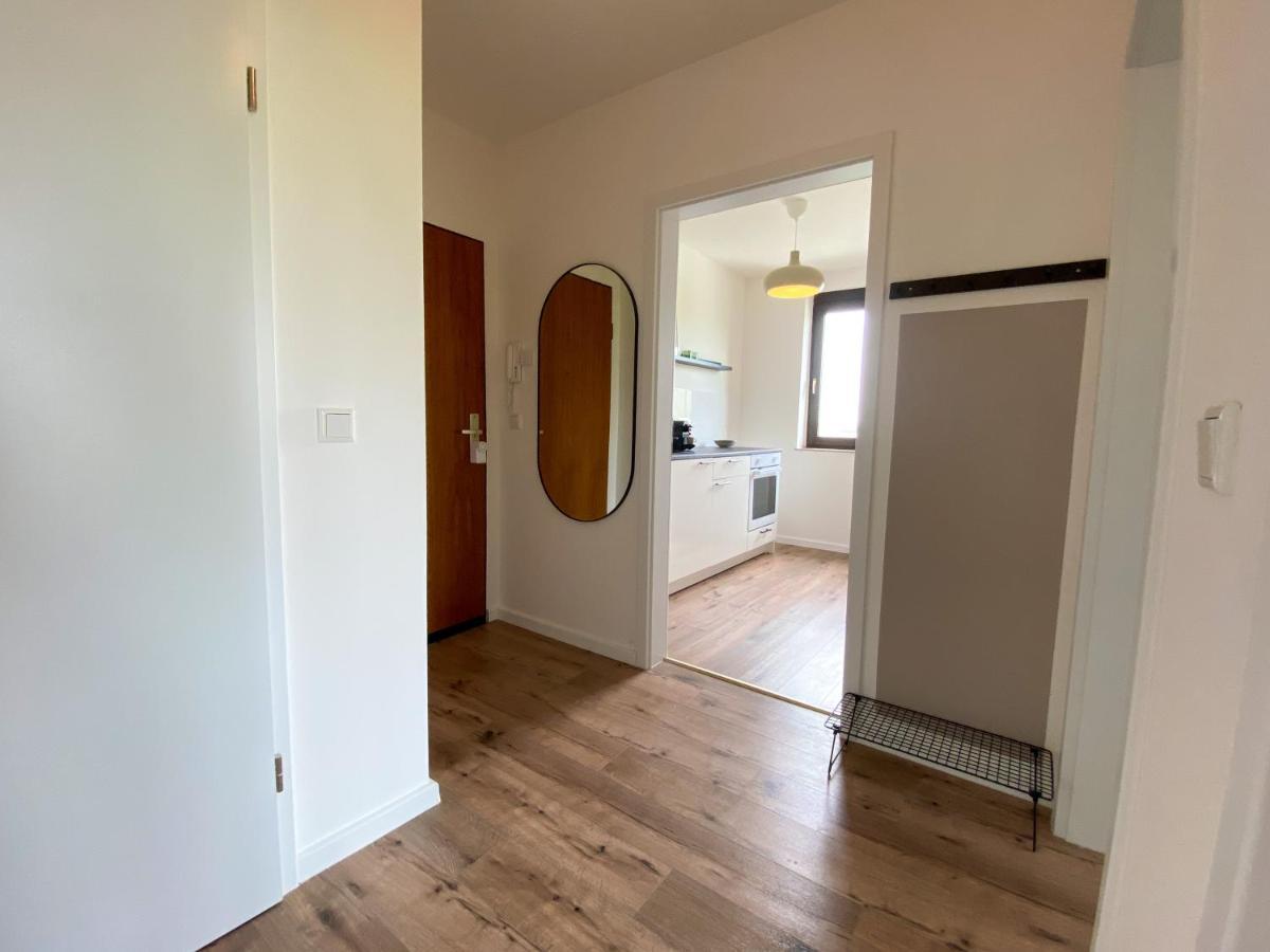 Schoene Wohnung Mit Rheinblick/Duesseldorf/Neuss/Messe 外观 照片