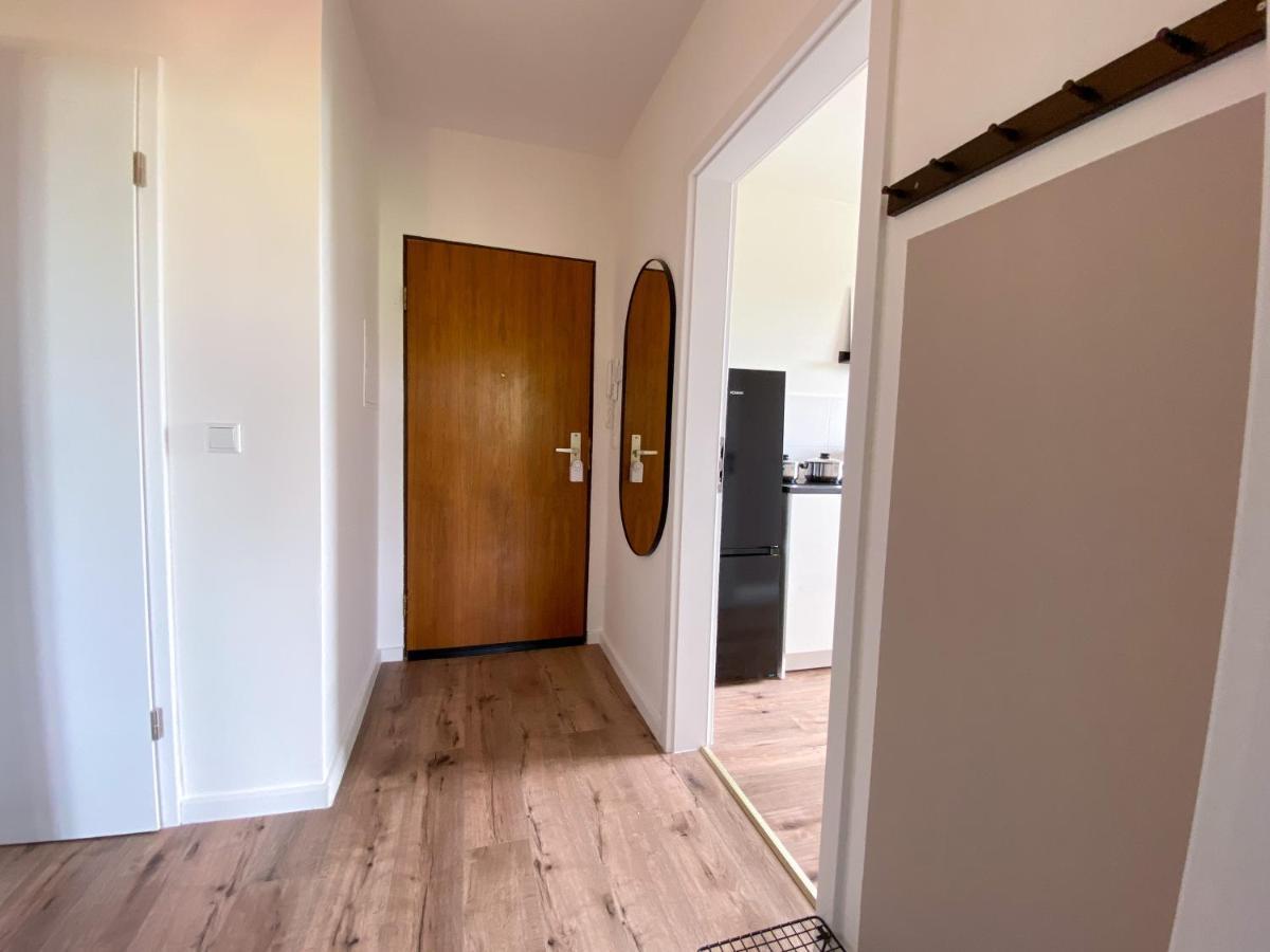 Schoene Wohnung Mit Rheinblick/Duesseldorf/Neuss/Messe 外观 照片